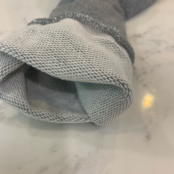 Puma Grey Pullover Crewneck Sweatshirt - Size M - Excellent Condition - Picture 7 of 7